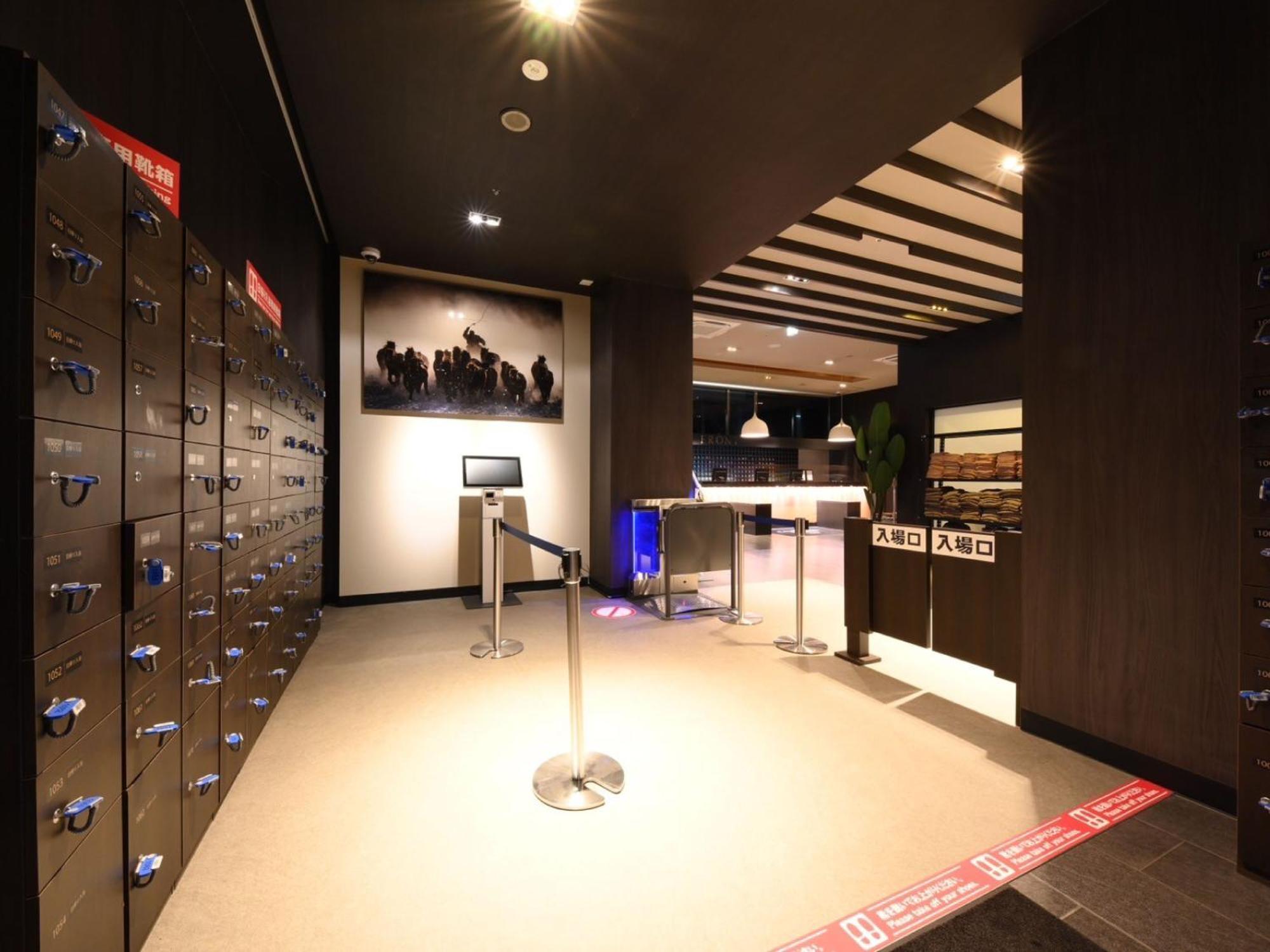 The Centurion Sauna Rest & Male Only โรงแรมแคปซูล